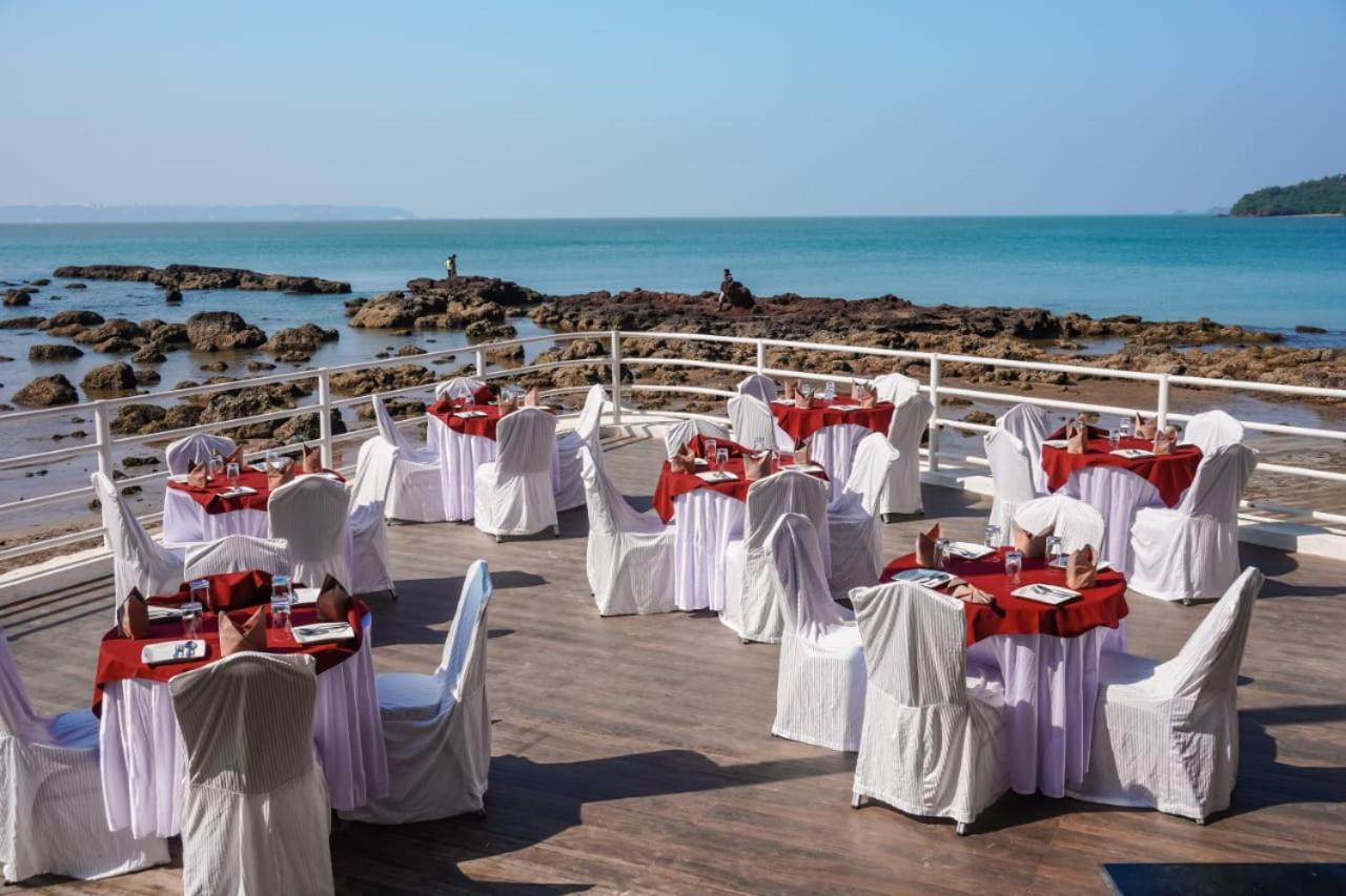 Bambolim Beach Resort Экстерьер фото