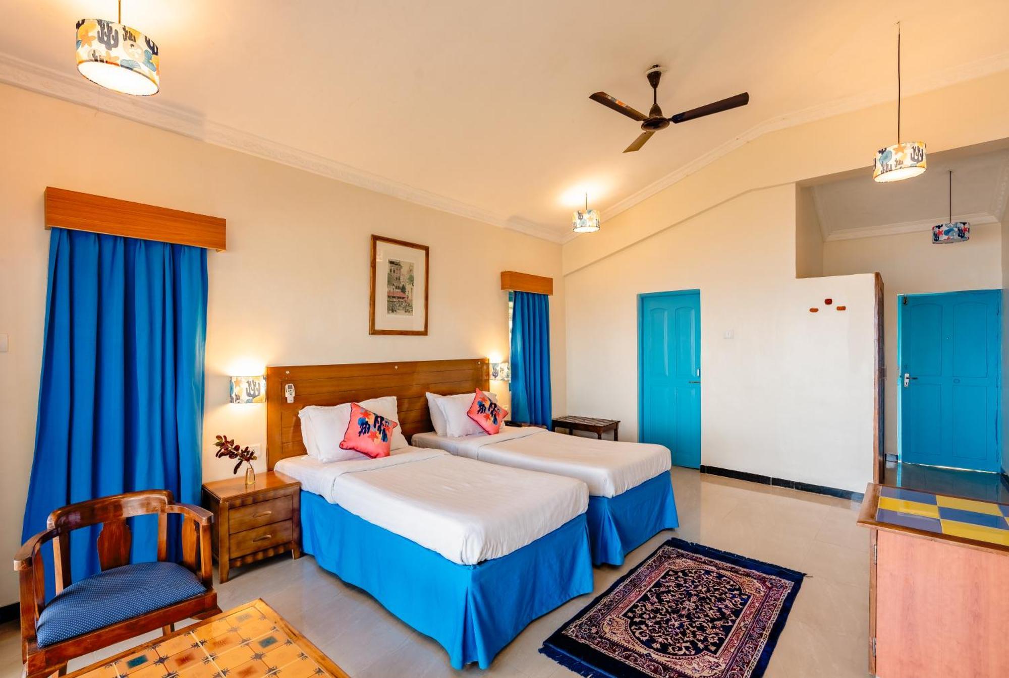 Bambolim Beach Resort Экстерьер фото